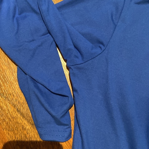 One Piece Set - Picture 5 of 7